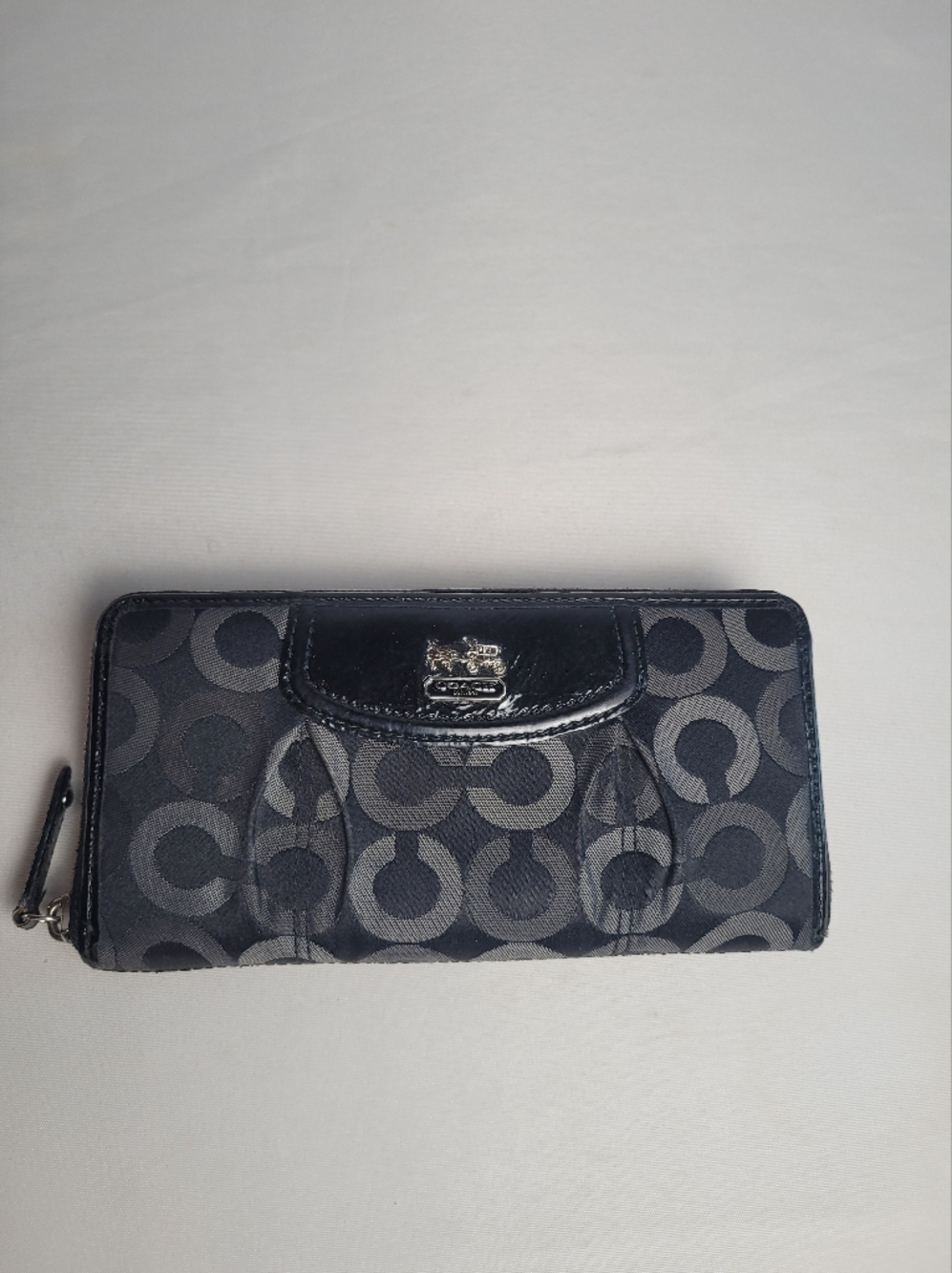Coach Signature Black Accordian Zip Around Wallet Jacquard Canvas & Leather
